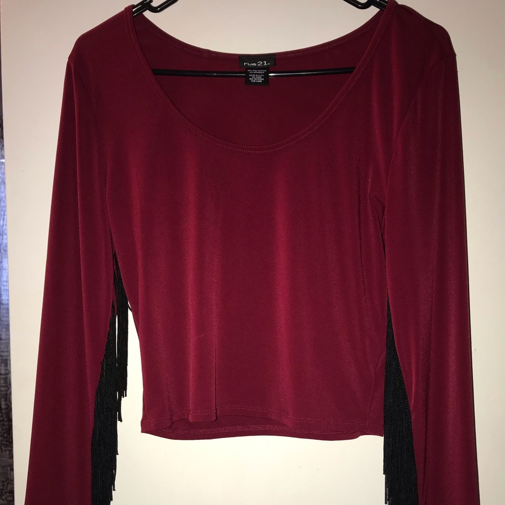 Crop fringe shirt